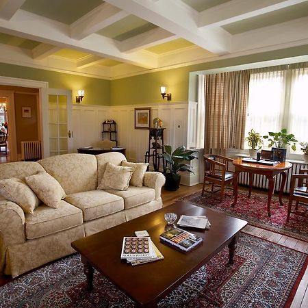Springbank House Inn Saint Catharines Екстер'єр фото