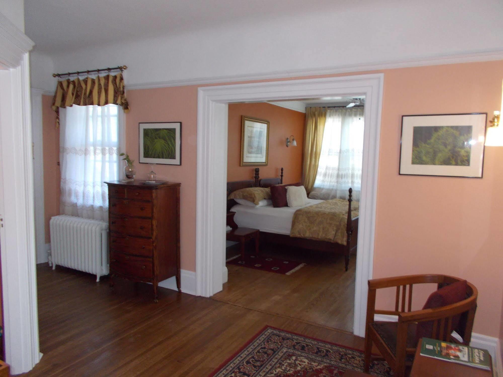Springbank House Inn Saint Catharines Екстер'єр фото